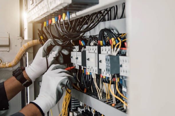 Best Local Electrician Companies  in Massapequa Park, NY
